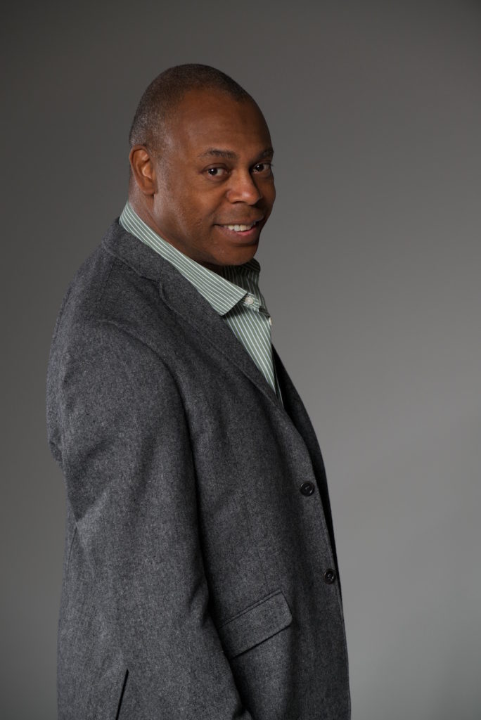 Fenomenální muž 10 000 hlasů Michael Winslow v listopadu vystoupí v