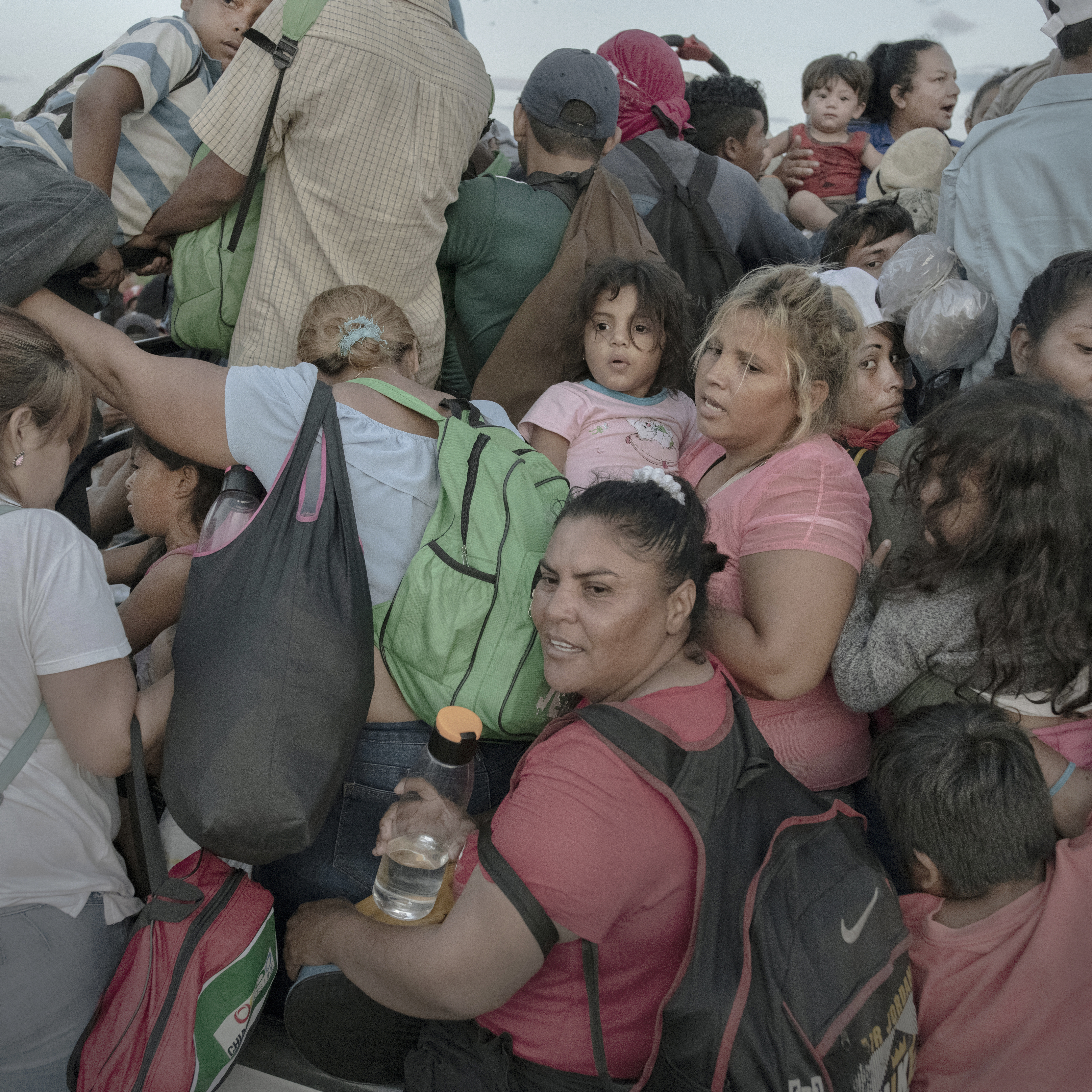 Fotograf Pieter Ten Hoopen dokumentuje příběhy lásky na pozadí uprchlické krize