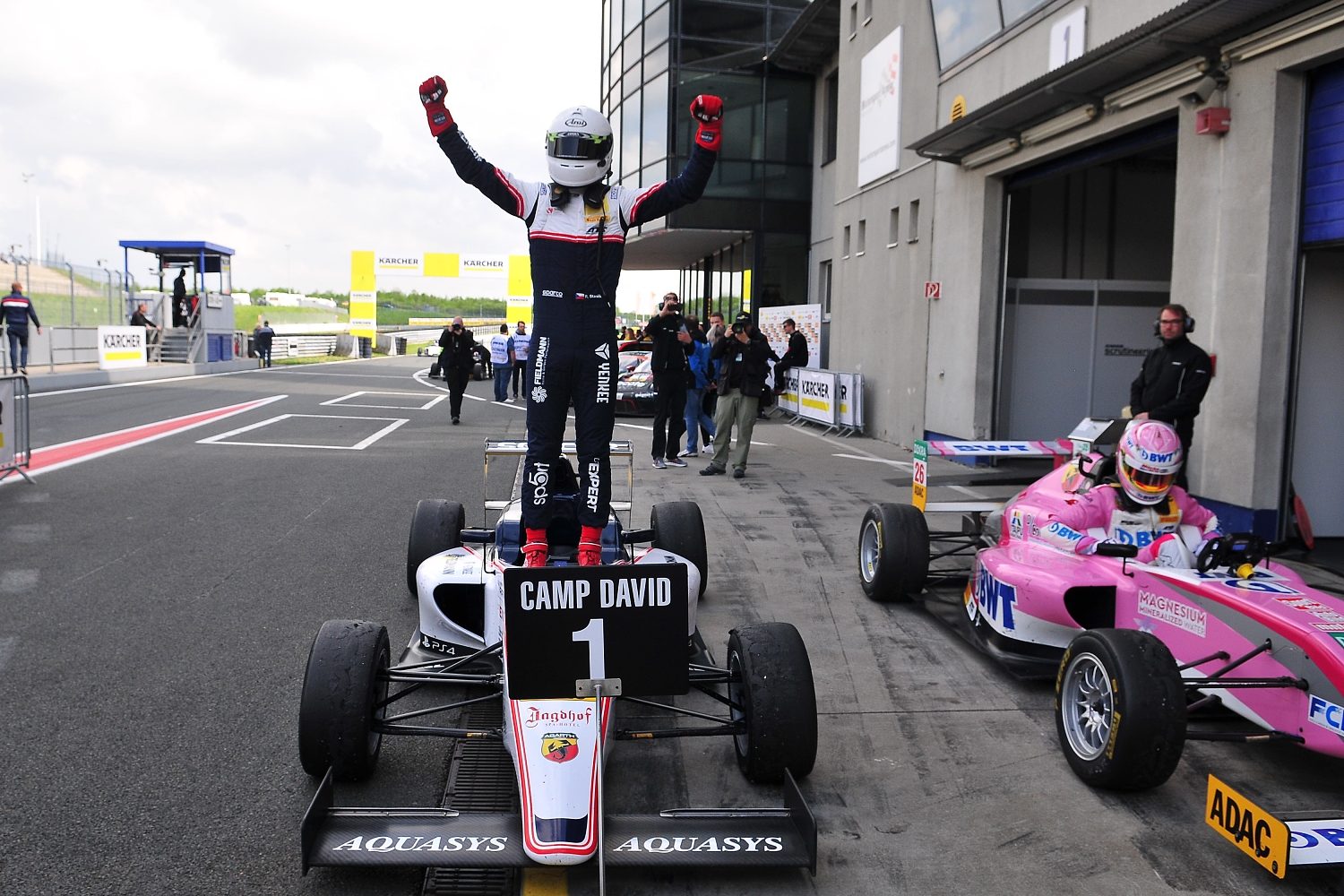 Staněk se představí bossům F1: Český super talent míří na Hockenheim