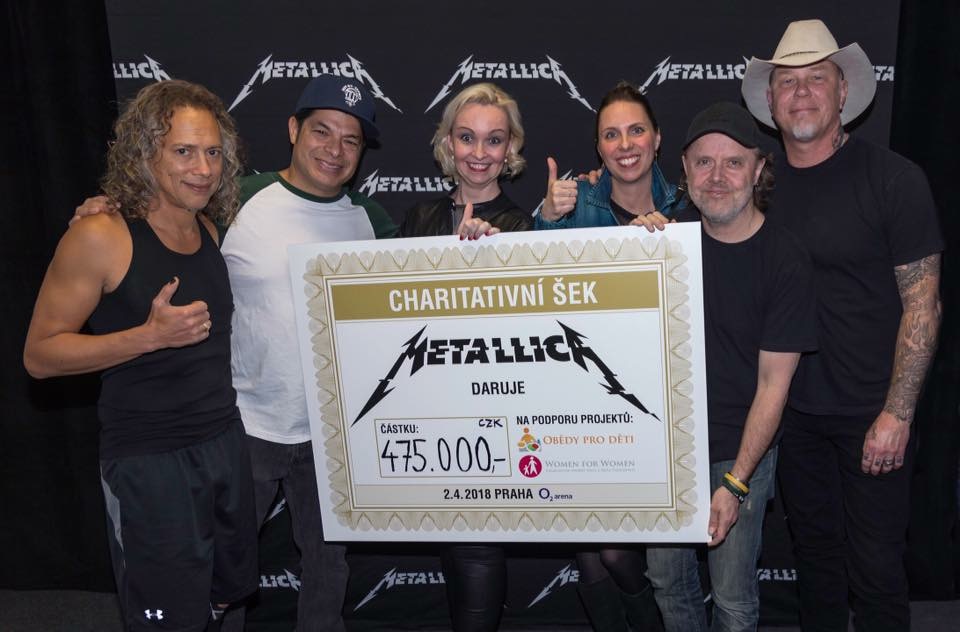 Metallica vyprodala Letňany! Letos opět podpoří Obědy pro děti