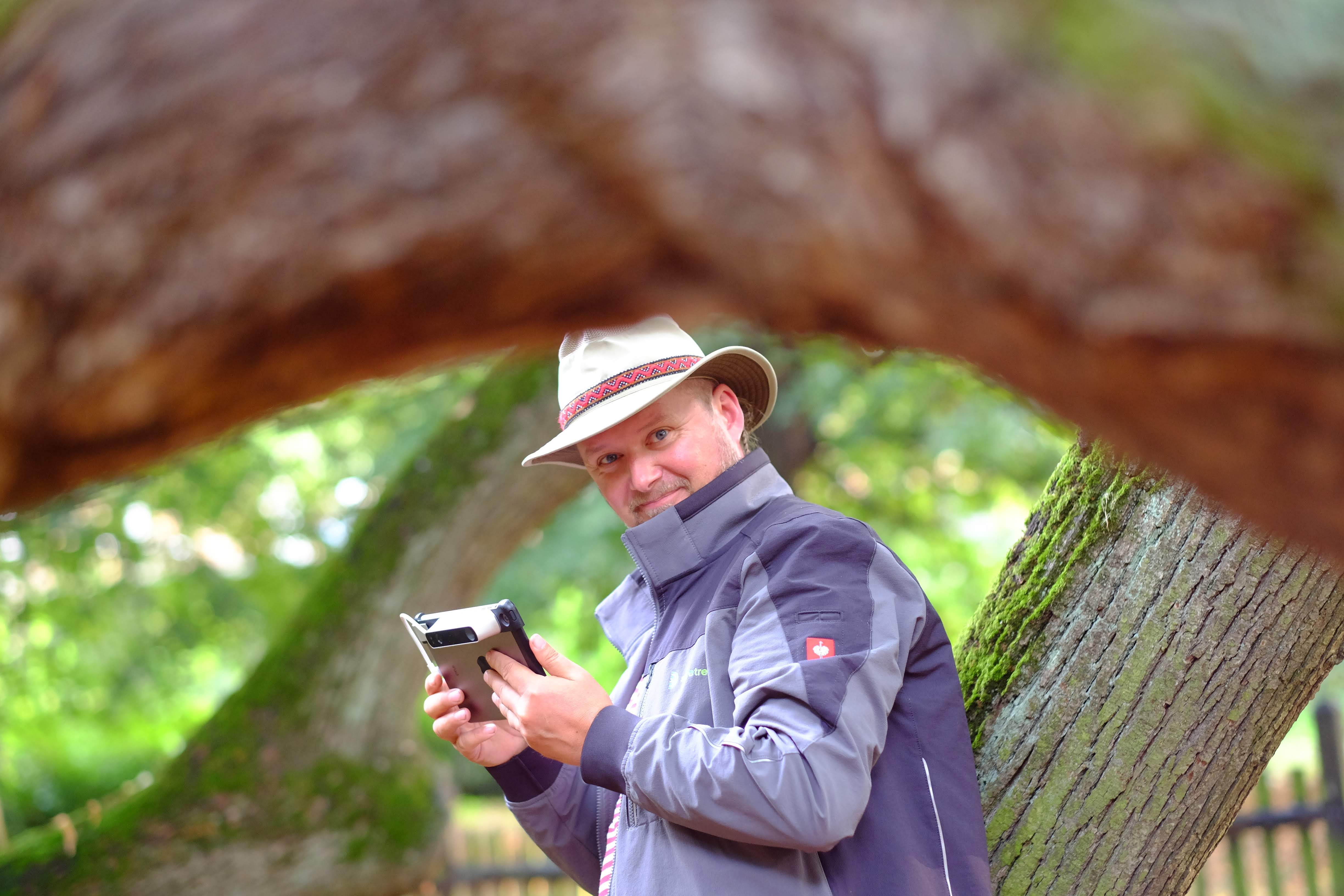 Čeští arboristé letí do Ohia: Zkoumají, jak zachraňovat ohrožené stromy