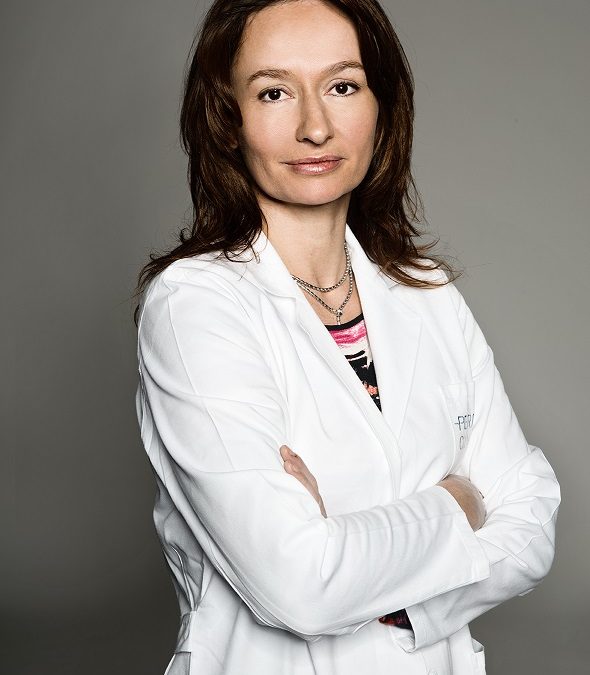 MUDr. Renáta Kalajová radí, jak si doma správně vyšetřit prsa