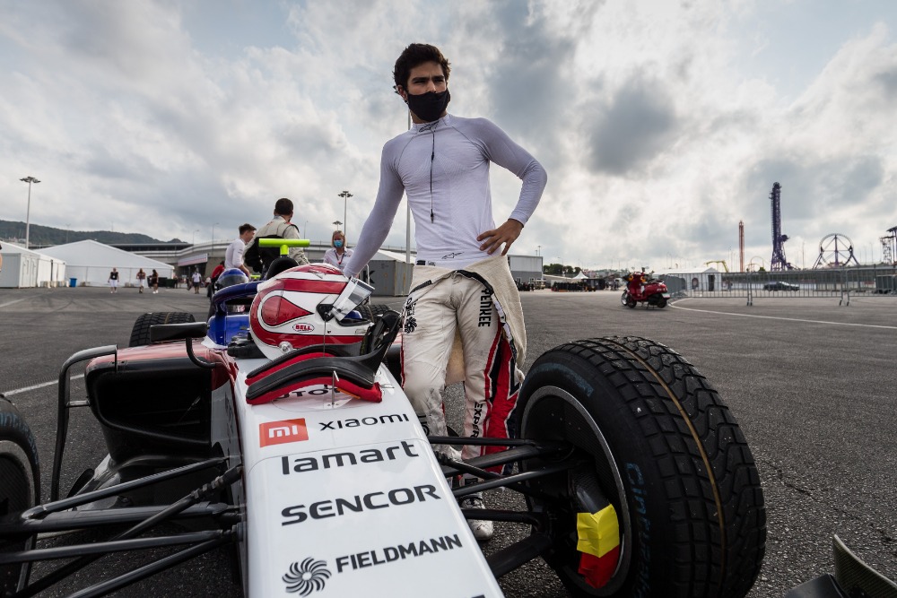 Delétraz i Piquet v Bahrajnu: Piloti Charouz Racing System touží po bodech