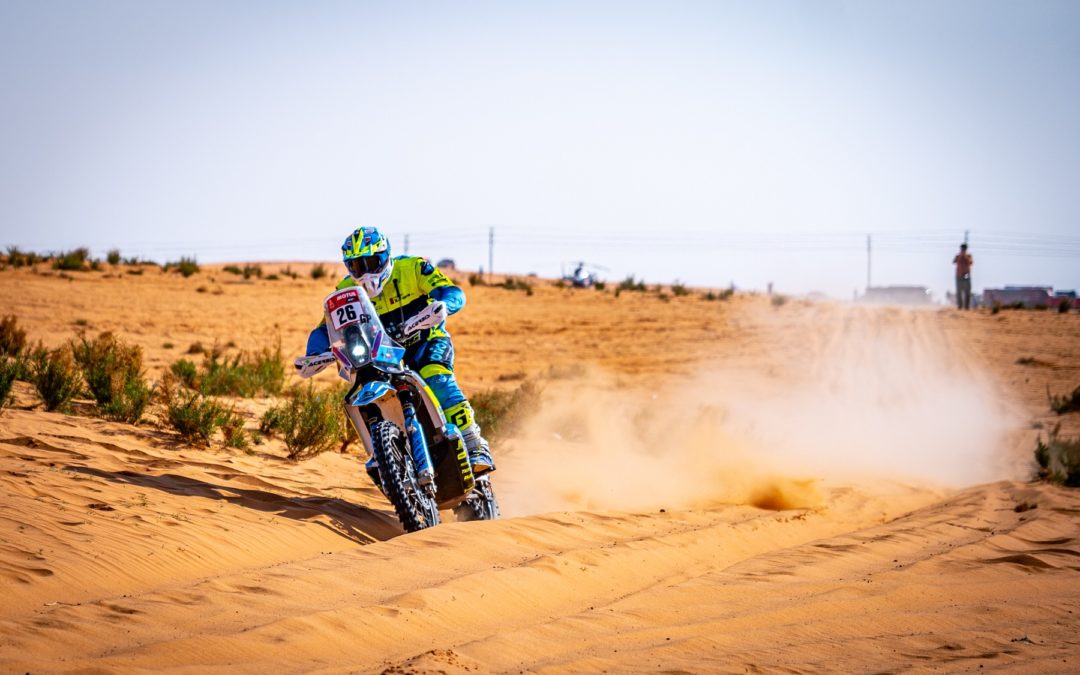 Tajemství „blue army“? Motorkáře Michka a Engela zrychluje unikátní česká technika