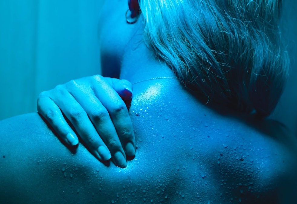 Pijte, protahujte se a relaxujte. 7 tipů, jak na bolesti svalů a zad