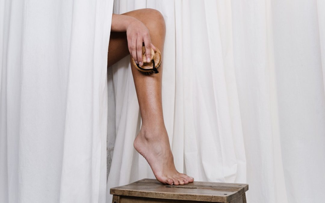 5 důvodů, proč svému tělu dopřát peeling