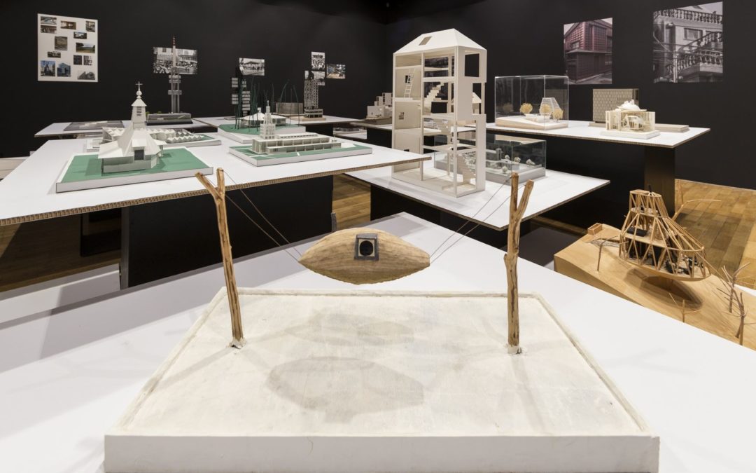 Galerie Jaroslava Fragnera vydává obsáhlou publikaci ke 100 letům vzájemné interakce japonské a české kultury a architektury