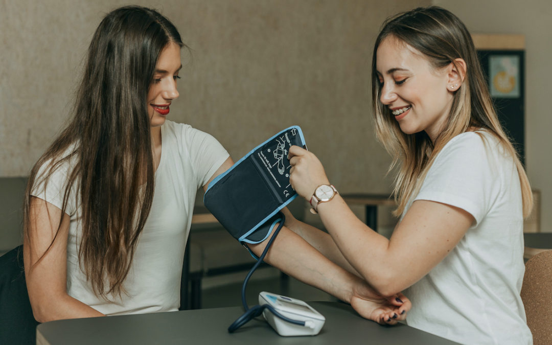 Je vysoký krevní tlak nebezpečný? A lze tomuto onemocnění předejít?