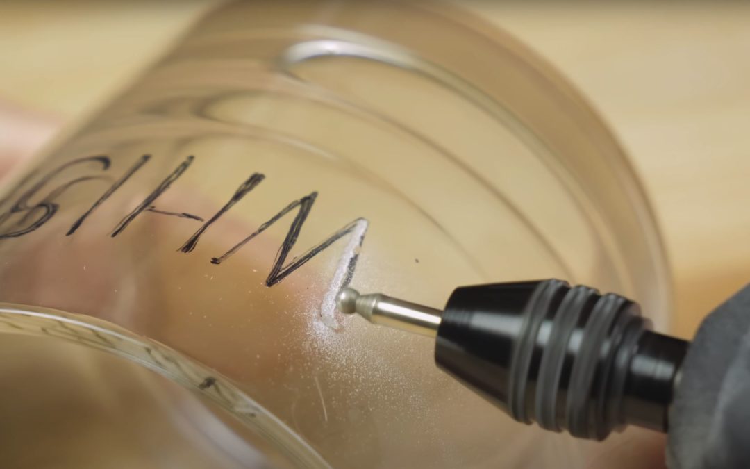 Ozdobné gravírování zvládnete doma i vy. Jak na to?