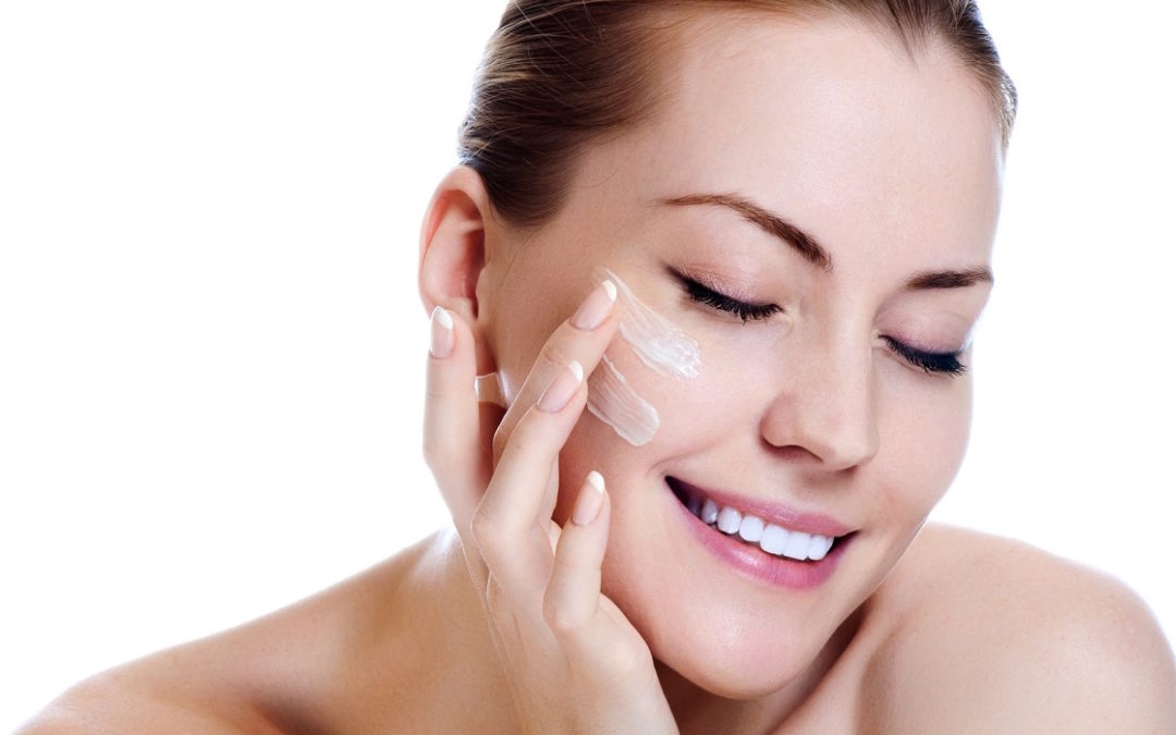 Jak správně vybrat pleťový krém? Pomůže nám opravdu „vymazat“ vrásky?