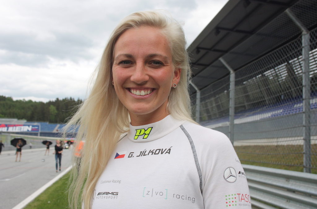 ADAC-GT4-Germany v Zandvoortu: Jílková – „die sensationelle Sonntagsfahrerin“