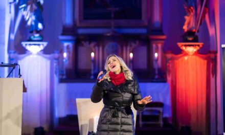 Špičky české hudební scény podpořily adventní koncert Time for help