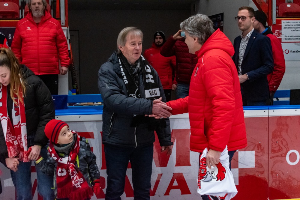 Olomoucký hokejový klan: Legenda František Tulec oslavil 70. let!