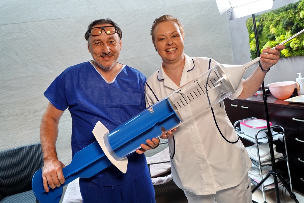 Marian Vojtko splnil přání rodičům. Je z něj doktor